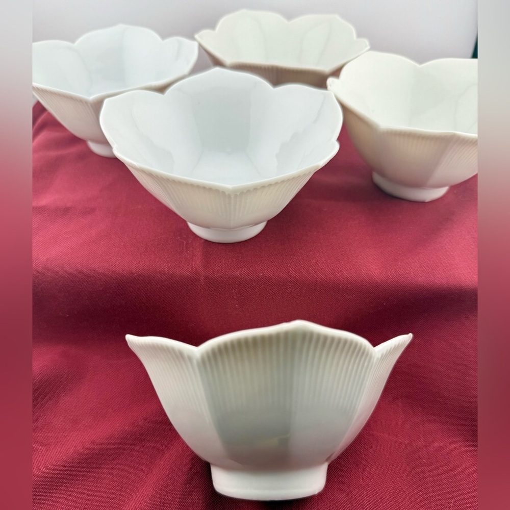 5 Lotus flower rice bowls. White porcelain with ribbed panels. 4.5”